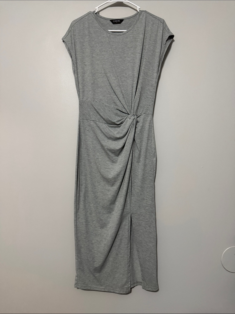 Casual Twist-Knot Gray Midi Dress by Chére